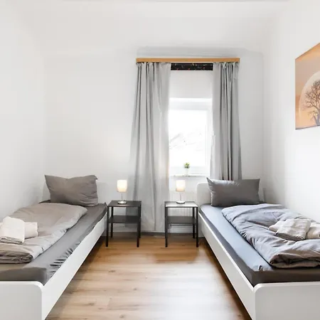 Apartment Bege Company *