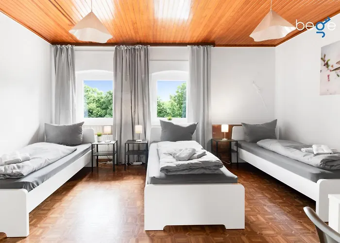 Bege Company Lejlighed *